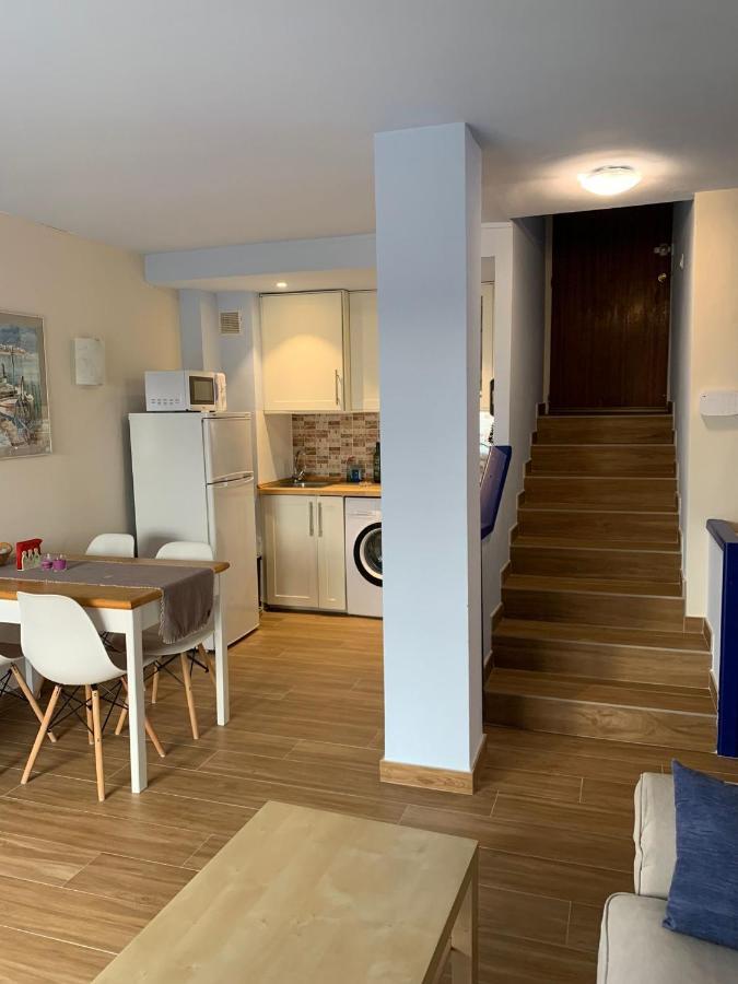 Cosy Apartment In L Escala, 7 Mins Walk To The Closest Beach, Riells L' Escala Εξωτερικό φωτογραφία