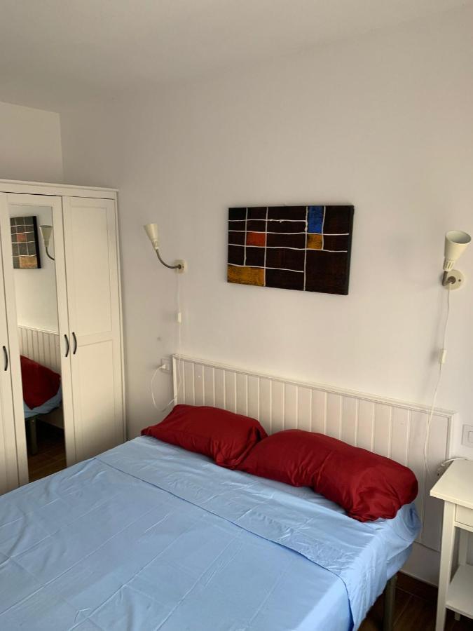 Cosy Apartment In L Escala, 7 Mins Walk To The Closest Beach, Riells L' Escala Εξωτερικό φωτογραφία