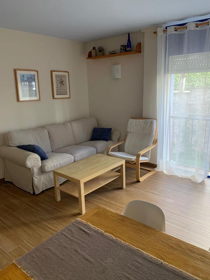 Cosy Apartment In L Escala, 7 Mins Walk To The Closest Beach, Riells L' Escala Εξωτερικό φωτογραφία